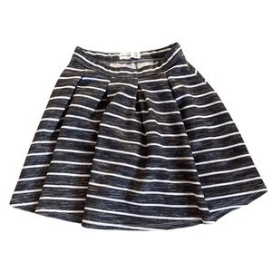 Abercrombie kids girls flared out stripe skirt. Size. S/10